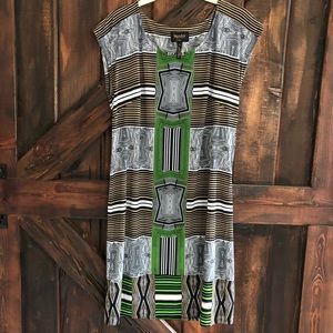 Fun geometric pattern causal dress